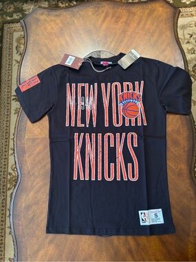 New York Knicks Mitchell & Ness Full Stitched Graphic Tee Size Small